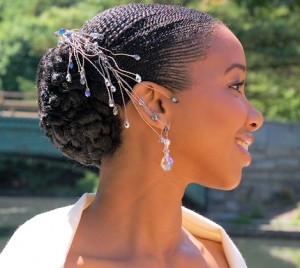 A creative natural hairstyle gives you freedom and flexibility for your wedding.